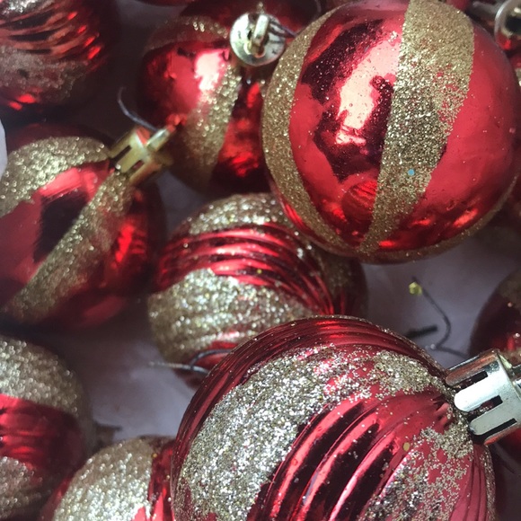 Gold & Red Christmas Ornaments - Set of 16 - Picture 5 of 8